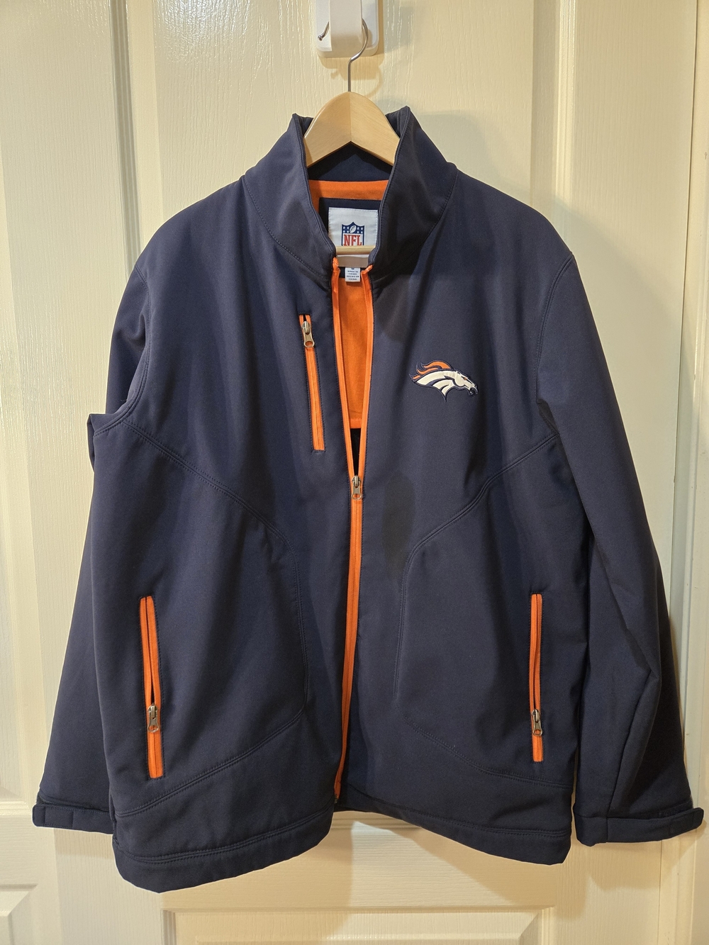 Mens NFL Denver Broncos Performance Jacket - Size M- EUC